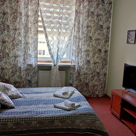 Hotel Piast Ныса Номер фото