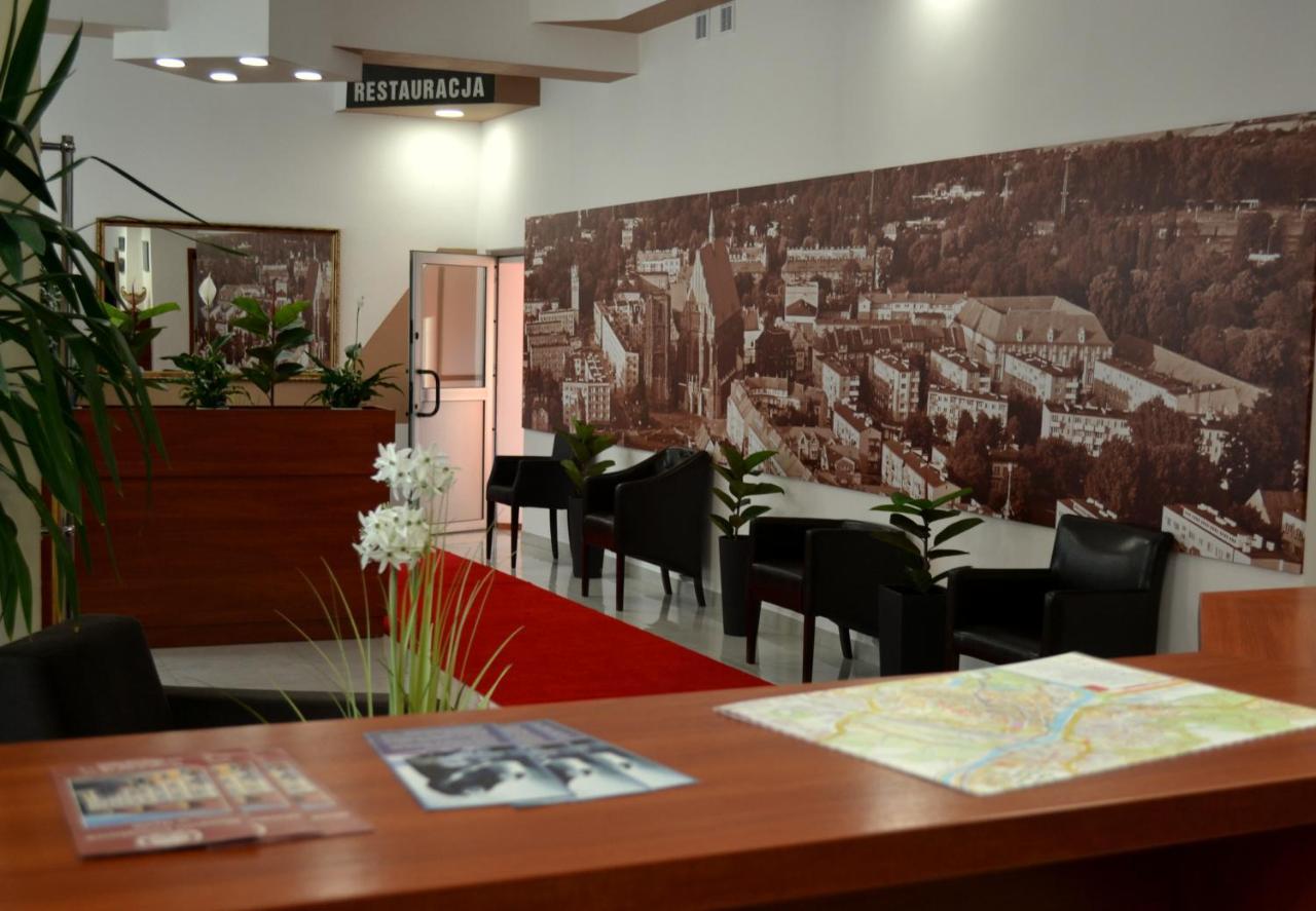Hotel Piast Ныса Экстерьер фото