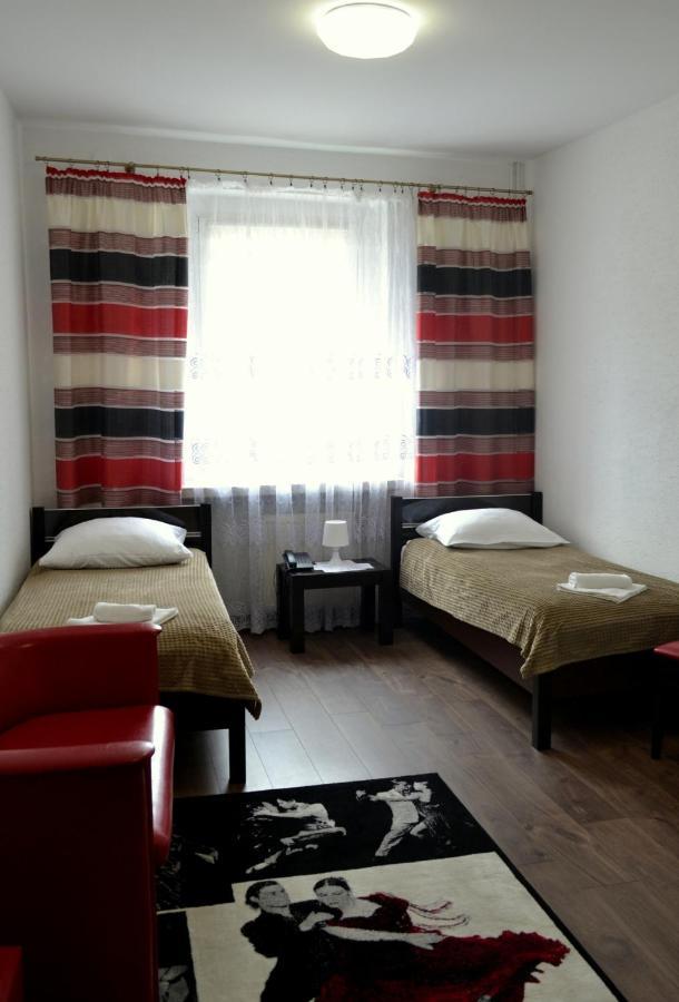 Hotel Piast Ныса Экстерьер фото