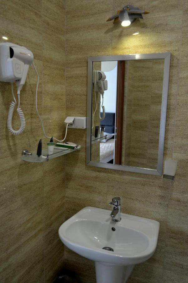 Hotel Piast Ныса Экстерьер фото